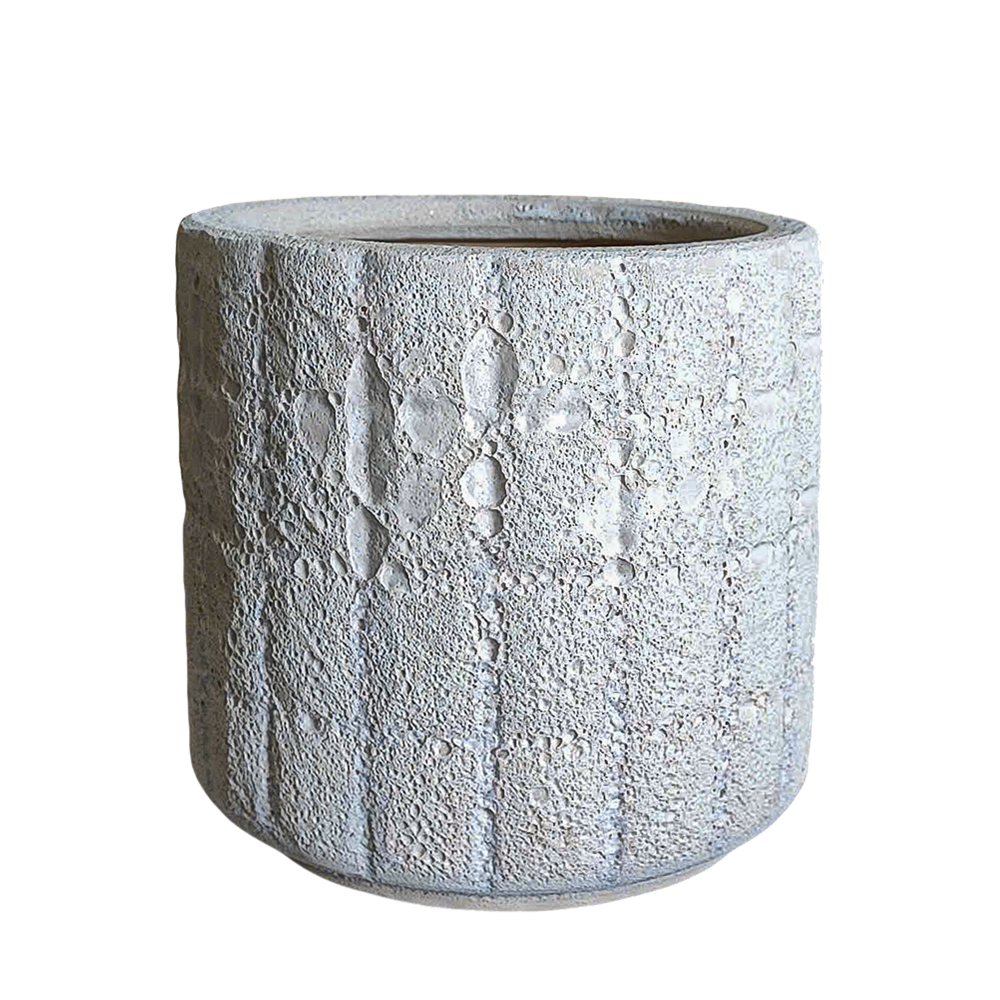 VT.19252 – Brown clay – Cylinder shape