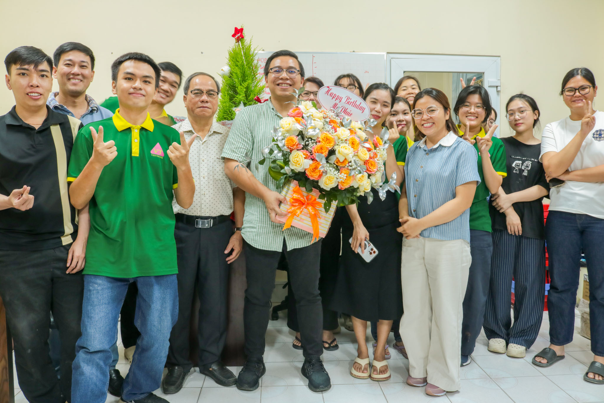 Sinh Nhật Ấm Áp – Lời Tri Ân Dành Cho Người Thuyền Trưởng Trẻ Tuổi Tài Ba